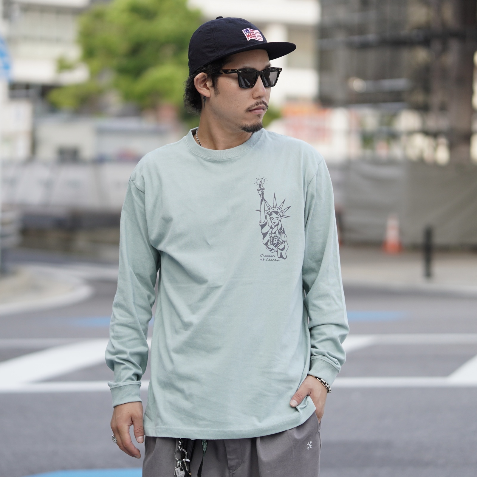 画像2: Hoodlum (フッドラム) | CHOPPER OF LIBERTY L/S TEE  (2)